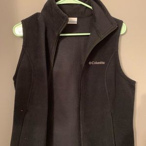 Columbia fleece vest